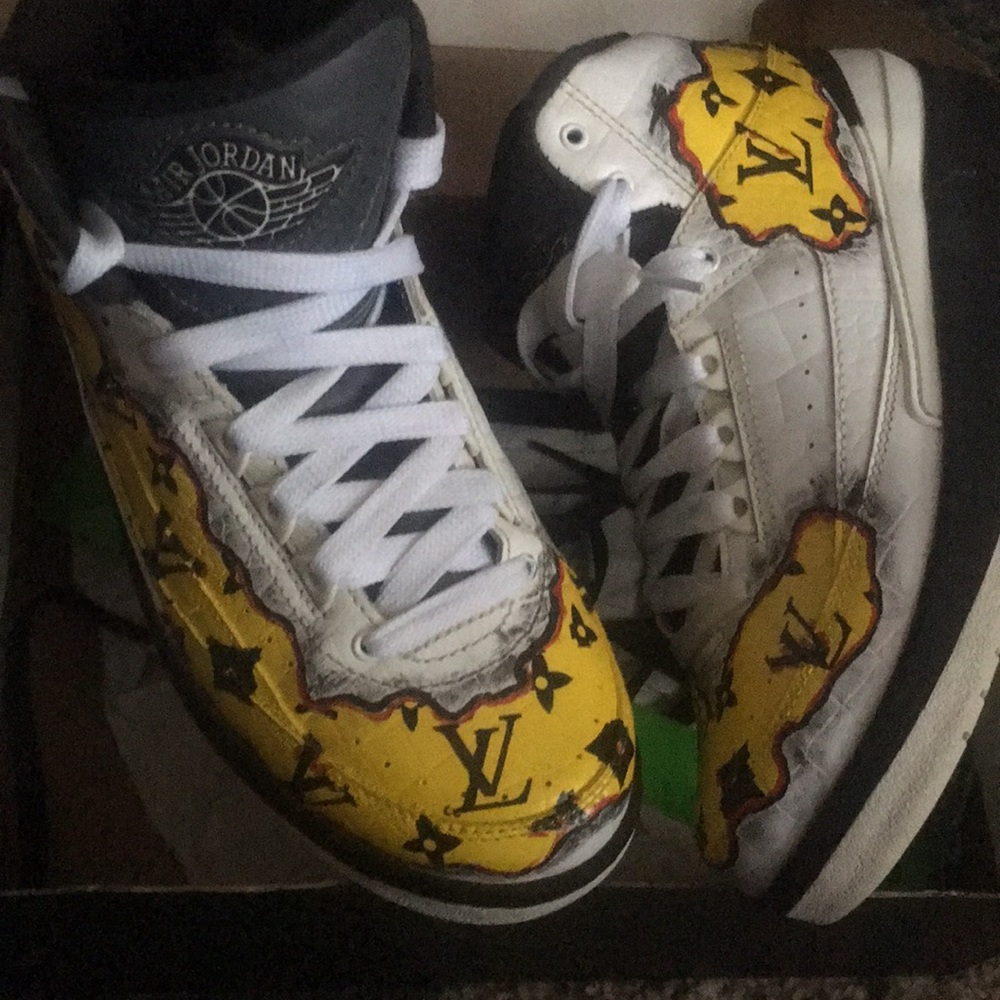 Professionally customize Louis Vuitton Jordans 4.5